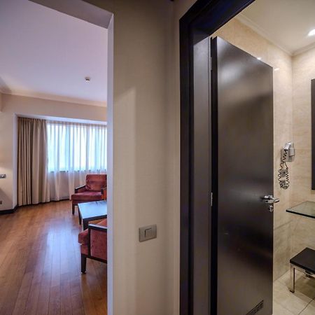 Hotel Rivo Timişoara Buitenkant foto